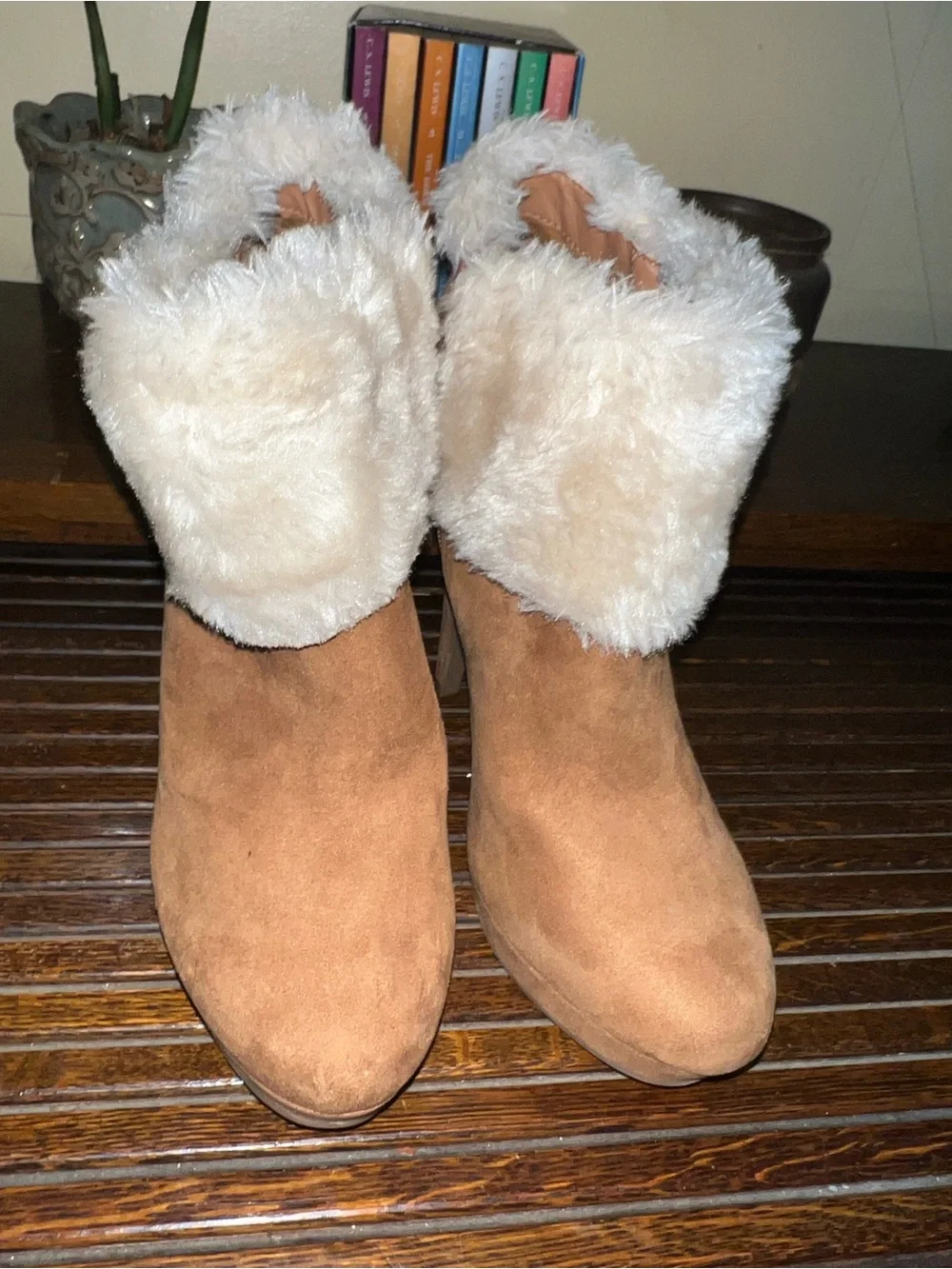 Guess Tan Faux-Suede Ankle Boots with Cream Faux-Fur Cuff